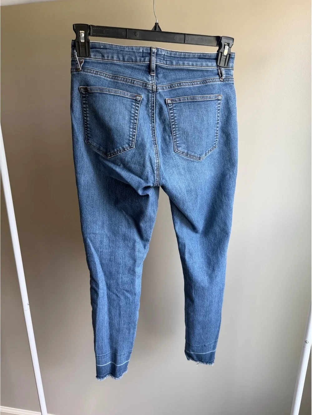 Loft Curvy Skinny Jeans Distressed Hem